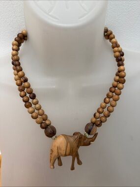 Vintage Hand Carved Wood Elephant Necklace Boho Tribal Good Luck Statement